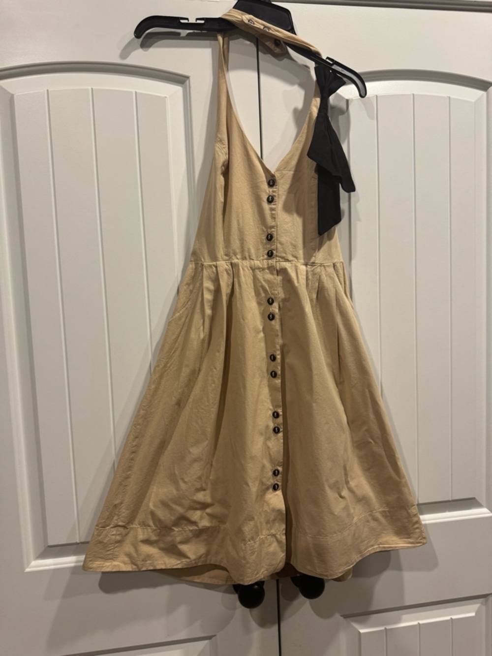New Anthropologie Tan Button-Front Backless Sundress with Black Neck Tie
